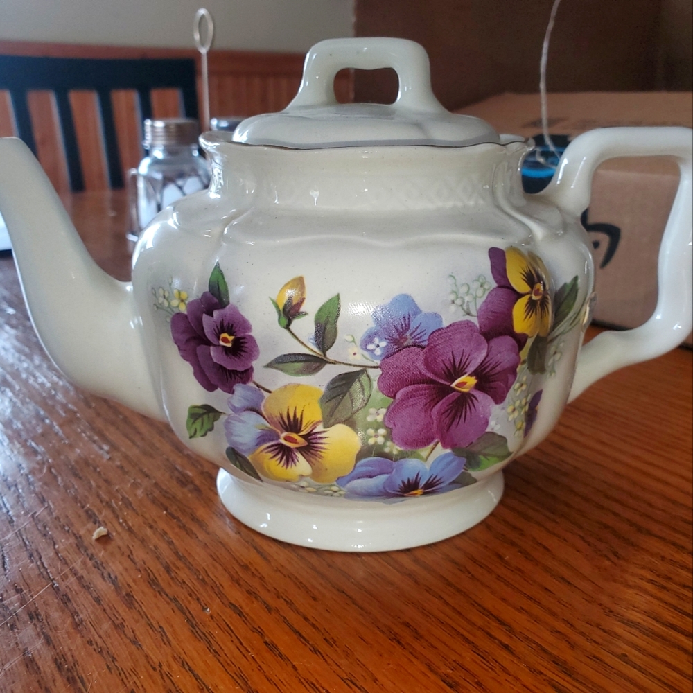 Vintage tea pot